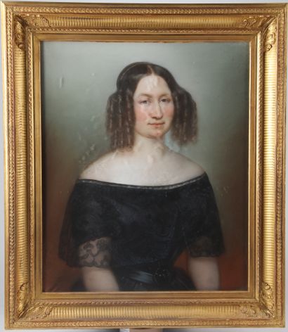 null ECOLE FRANÇAISE DU XIXe SIECLE, "Portrait de jeune femme à la robe de dentelles...