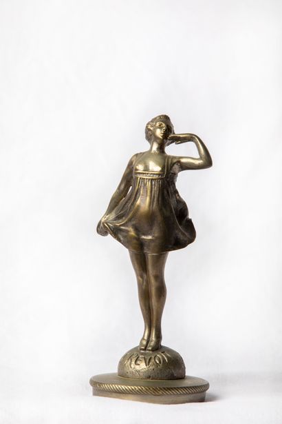 null « AU REVOIR »
1920-1925
Signé : Grégoire
Bronze France
H 140 mm
Ref 78 MA de...