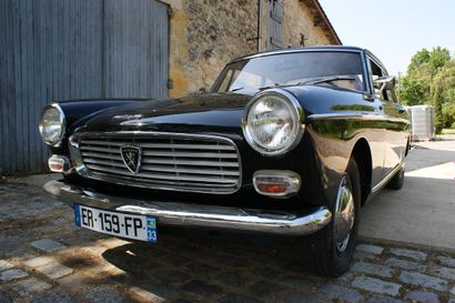 null 1965 PEUGEOT 404 COUPE
Serial number : 4498902
Beautiful restoration
Carte Grise...