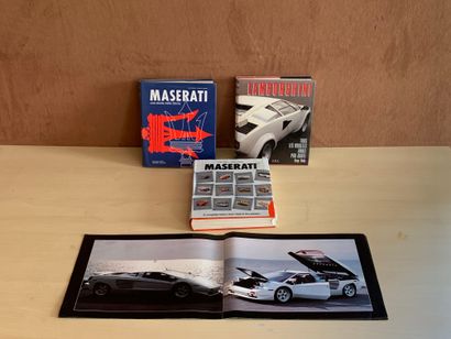 null Set of 4 books and a leaflet
- Maserati : Una storia nella Storia
- Lamborghini...