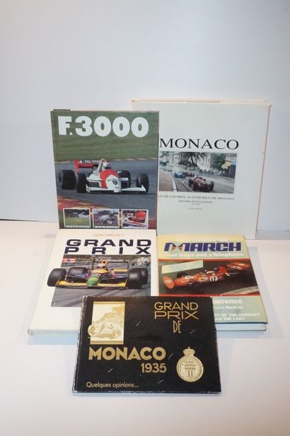 null Lot de 4 livres et un dépliant :
- The Story of March
- Monaco
- Dépliant Grand...