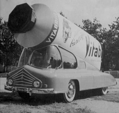 null " Caravane publicitaire du Tour de France 1955, Exceptionnel modèle en bois...
