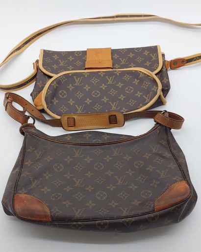 null LOUIS VUITTON

Two bags 

(as is, wear, restorations and accidents)