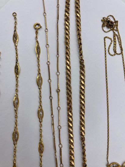 null SET OF 6 NECKLACES in yellow gold

Gross weight : 30.17 gr.