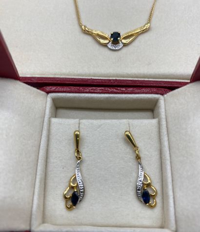 null COLLIER ET BOUCLES D'OREILLES

DIDIER GUERIN

en or jaune, saphir et diamants....