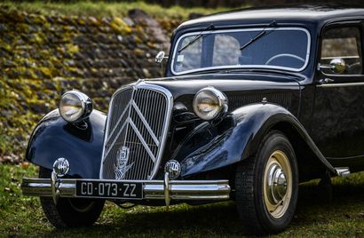 null 1951 CITROEN TRACTION 15/6
Serial number : 710494
French registration
Nice restoration
29...