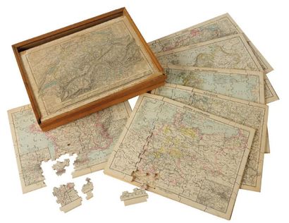 PERTHES Wilhelm Ensemble de six cartes sous forme puzzles en bois. Gotha, Justus...