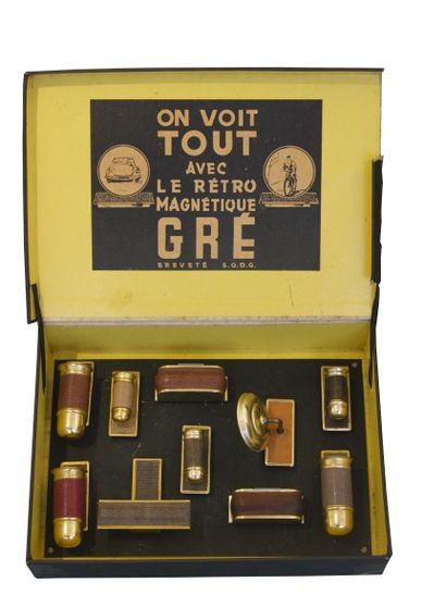 Boîte «On voit tout avec le rétro magnétique Gré» Bvté SGDG. circa 1950 Boite rectangulaire...
