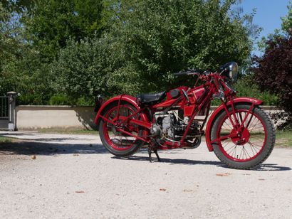 Moto-Guzzi Sport 14 circa 1929 Numèro de cadre : 7431
Chassis n° 11037
Moteur n°11037
Carte...