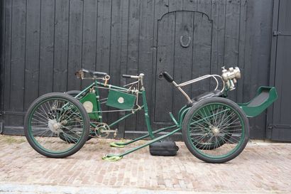 Comiot Tricycle transformable circa 1900 Moteur n°4269
Tricycle transformable en...