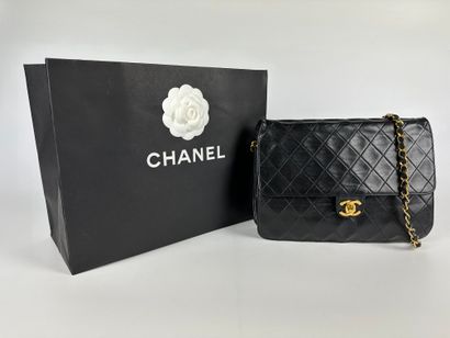 CHANEL
Rare Timeless bag 25 cm in black quilted...