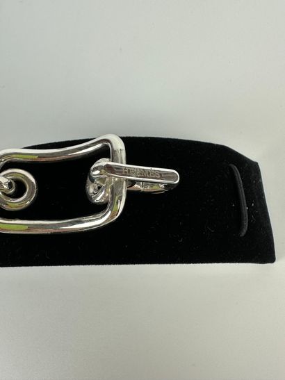 null HERMES PARIS
Circa 1972
Rarissime bracelet en argent modèle Eurydice à quatre...