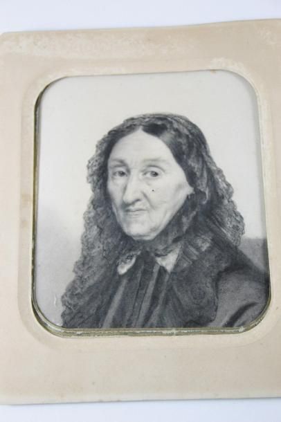 Ecole Française du XIXe siècle Portrait de Stéphanie Rollier, épouse du général Lefèvre-Desnouëtte...