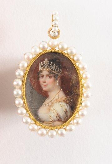 SAINT Daniel (1778-1847) Portait de l'Impératrice Joséphine avec sa parure de perles...