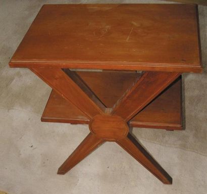 Maxime OLD (att. à) - circa 1940 Table d?appoint à plateau rectangulaire en sycomore...