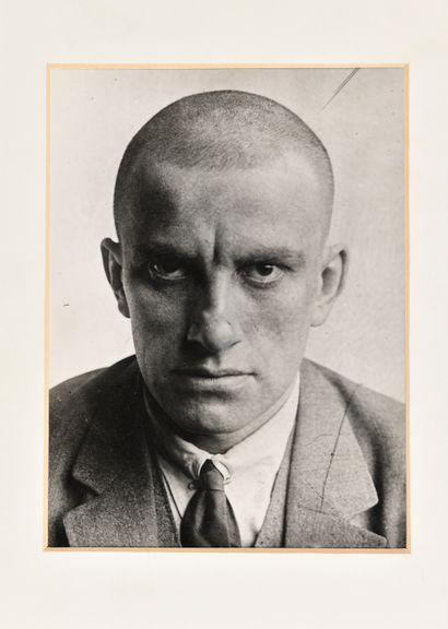 Alexander RODCHENKO (1891-1956)
Portrait...