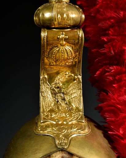 null OFFICER'S HELMET OF THE IMPERIAL GUARD DRAGOONS. 

Brass crest (remains of gilding)....