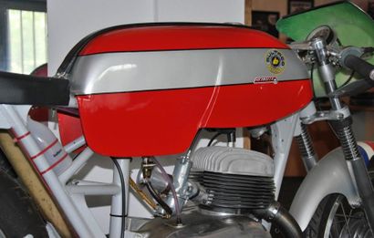 1966 74 BULTACO 250 Metralla "Une moto performante, relativement fiable et surtout...