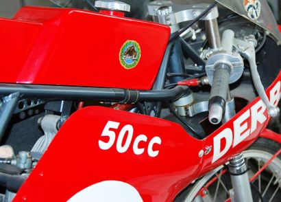 1965 70 DERBI 50 "Course" Le 31 mars 2013 la marque DERBI s'est éteinte et, avec...