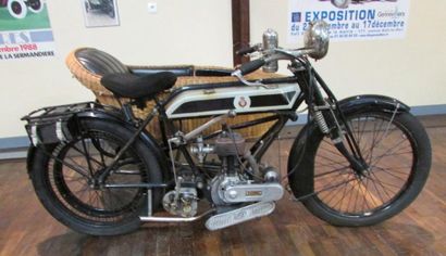 null c1921 SAROLEA 22D 500 La production des motos s'interrompt pendant la guerre...