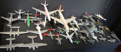 null 34 Avions miniatures