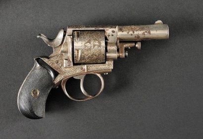 Revolver British Bulldog, six coups, calibre...