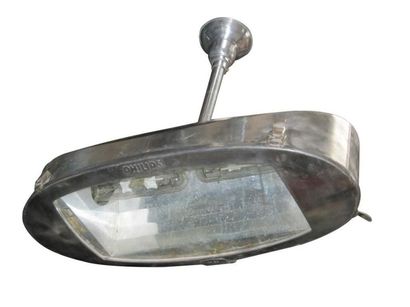 null Lampe de plafond en aluminium de forme ovale créée par la Maison PHILIPS et...