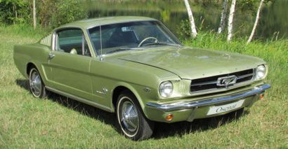 1965 FORD Mustang Fast Back
"La Ford Mustang démarra sa carrière le 17 avril 1964...