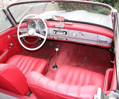 1959 MERCEDES BENZ 190 SL,"Présentée en 1954 à New York, la Mercedes 190 SL est conçue...