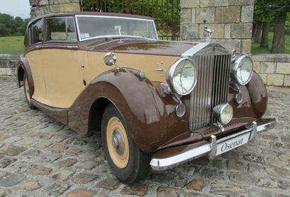 1947 ROLLS ROYCE Silver Wraith
"La Silver Wraith est la dernière Rolls-Royce à pouvoir...