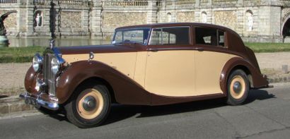 1947 ROLLS ROYCE Silver Wraith
"La Silver Wraith est la dernière Rolls-Royce à pouvoir...