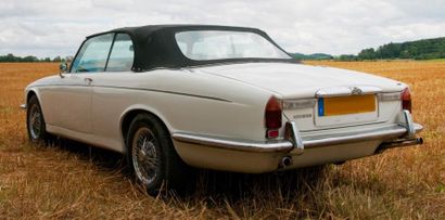 1976 Daimler XJ6 Sovereign Cabriolet
"Lancé en 1973 au London Motor Show, le coupé...