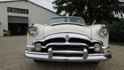 1954 PACKARD Caribbean
"Packard est fondée par les frères James Ward Packard et William...