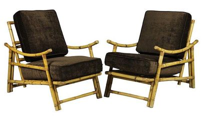 Travail français vers 1955 Intéressante paire de fauteuils, assises et dossier en...
