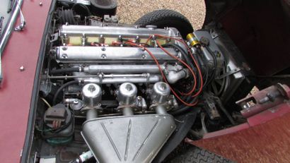 1964 JAGUAR TYPE E 3.8 FHC Châssis et moteur N° 889725
 Carrosserie N° V7191
 Matching...
