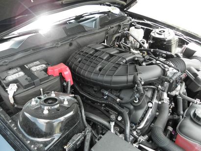 FORD MUSTANG V6 3.7 année modèle 2012 Numéro de châssis: 1ZVBP8AM5C5238144
 V6 3,7L...