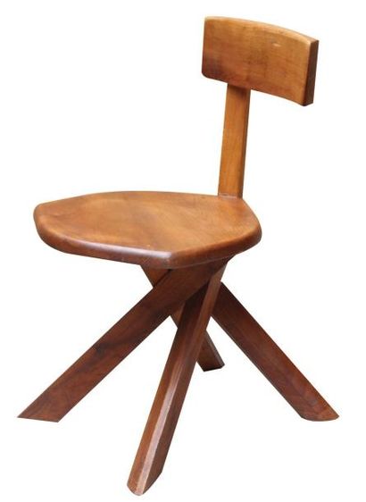 Pierre CHAPO (1927-1987) Chaise modèle S 34, à structure en orme massif formant assise,...