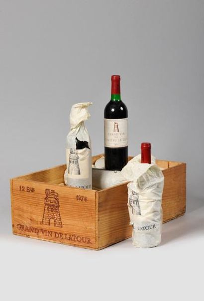 null Château LATOUR, Pauillac 1975 12 bouteilles (Base goulot) Caisse bois d'origine...