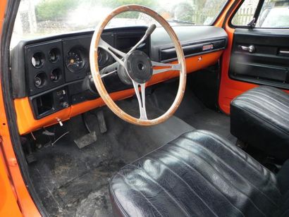 1975 Chevrolet Blazer K5 Cheyenne Version 4x2 V8 small-block de 350ci (5.7L),
Boîte...