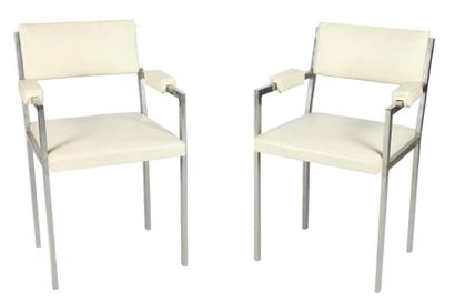 Boris J. LACROIX (1902-1984) Rare paire de fauteuils modernistes. Les fûts sont réalisés...