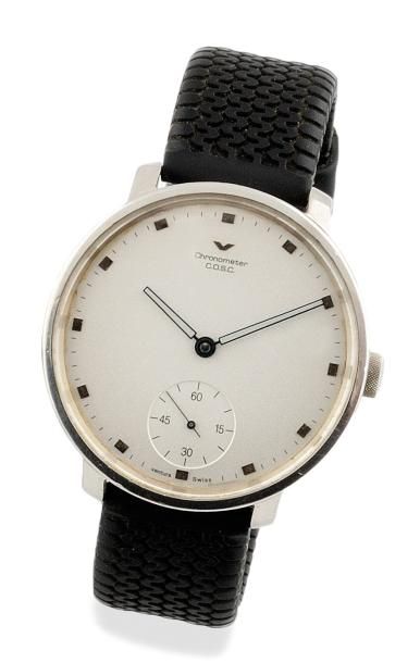 Ventura Une montre chronomètre de marque Ventura en acier sur bracelet caoutchouc....