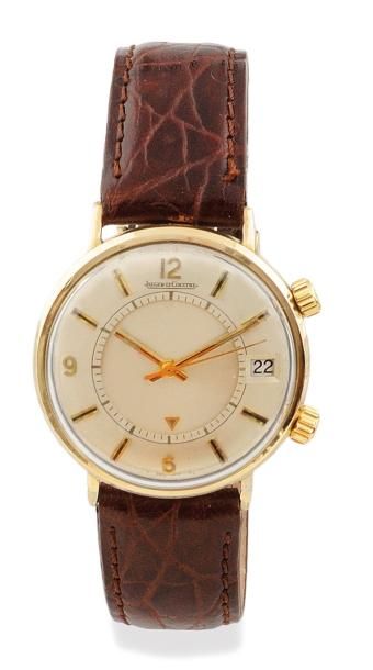 JAEGER LECOULTRE Memovox, Circa 1960, N°: 109833 Montre boitier rond plaqué or, deux...