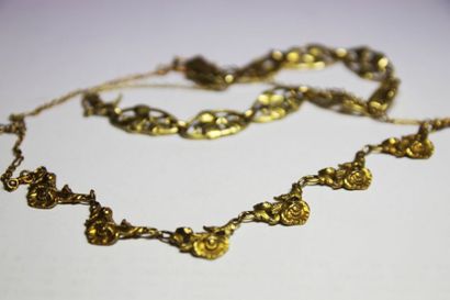 null DEMI PARURE or jaune collier et bracelet feuillage

Poids brut : 23,92 g