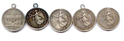 null Cinq médaillettes en argent (avec ou sans bélière) Prusse 1813 et 1814 : Bataille...