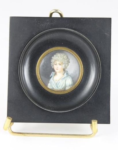 Jean Daniel WELPER (c.1729-1789) Miniature sur ivoire Portrait de jeune femme Signée...