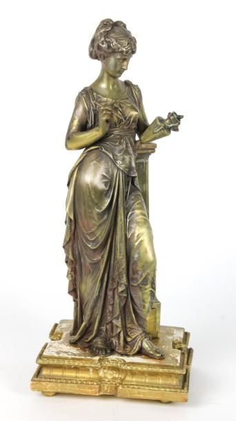Eutrope BOURET (1833-1906) Femme artiste Bronze patiné et signé Haut: 37 cm