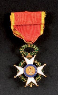  Ordre de Saint-Ferdinand, créé en 1811. Croix de chevalier. Or et émail. Anneau...