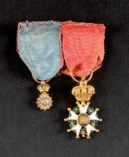 null Ordre de la Légion d'honneur, institué en 1802. Ordre de la Réunion, institué...