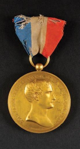 null Médaille en bronze doré «A la fidélité» au profil du Premier Consul. Avers par...