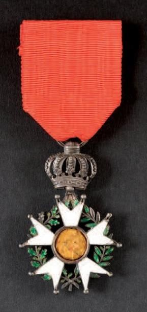 null Ordre de la Légion d'honneur, institué en 1802. Etoile de chevalier du 4ème...
